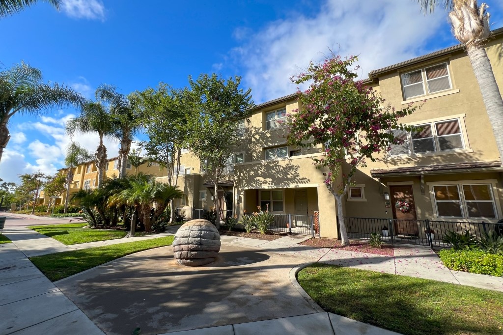 Townhome in Paradise Walk